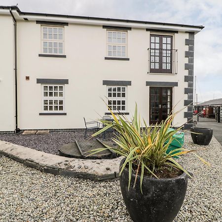 Whistle Stop Apartment Porthmadog Eksteriør billede