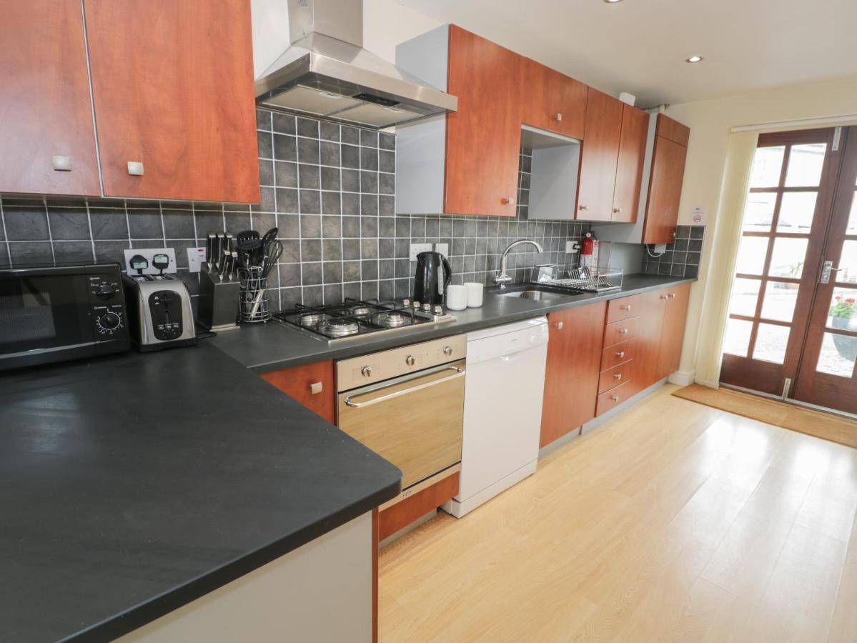 Whistle Stop Apartment Porthmadog Eksteriør billede