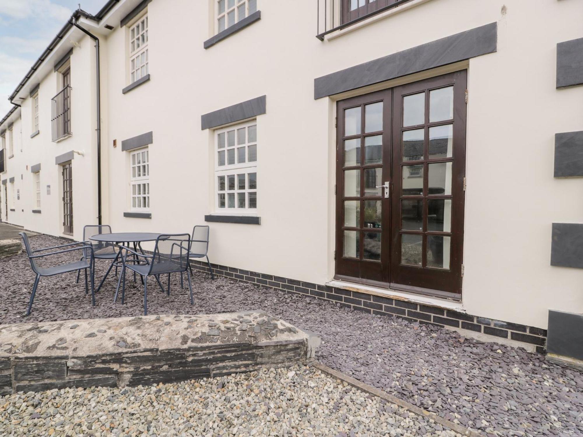 Whistle Stop Apartment Porthmadog Eksteriør billede